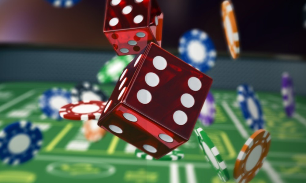 Highlighting visual design elements enhancing immersion in Online casino games interfaces